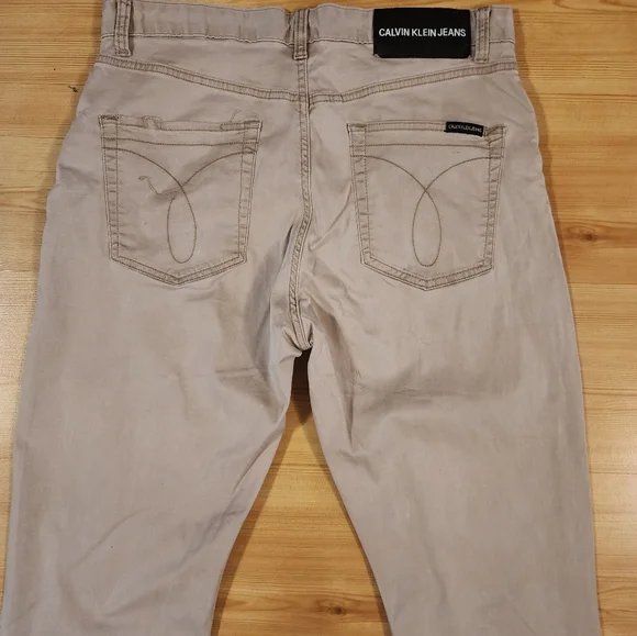 Calvin Klein Men's Tan Jeans - Picture 5 of 9